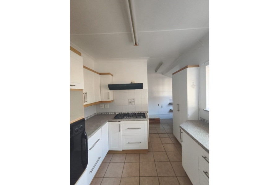 To Let 3 Bedroom Property for Rent in Beacon Bay Eastern Cape